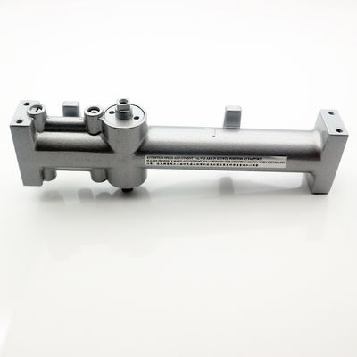 Zilveren hydraulische schuifdeur sluiter voor moderne branddeur in moderne design stijl
