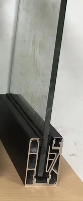 Andere bakmateriaal Aluminium U-vormkanaal voor glazen leuning en balkonbeveiliging